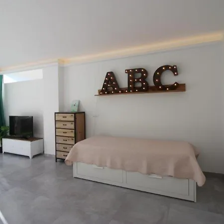 Apartment Walking Distance To Torreblanca Rio Sol